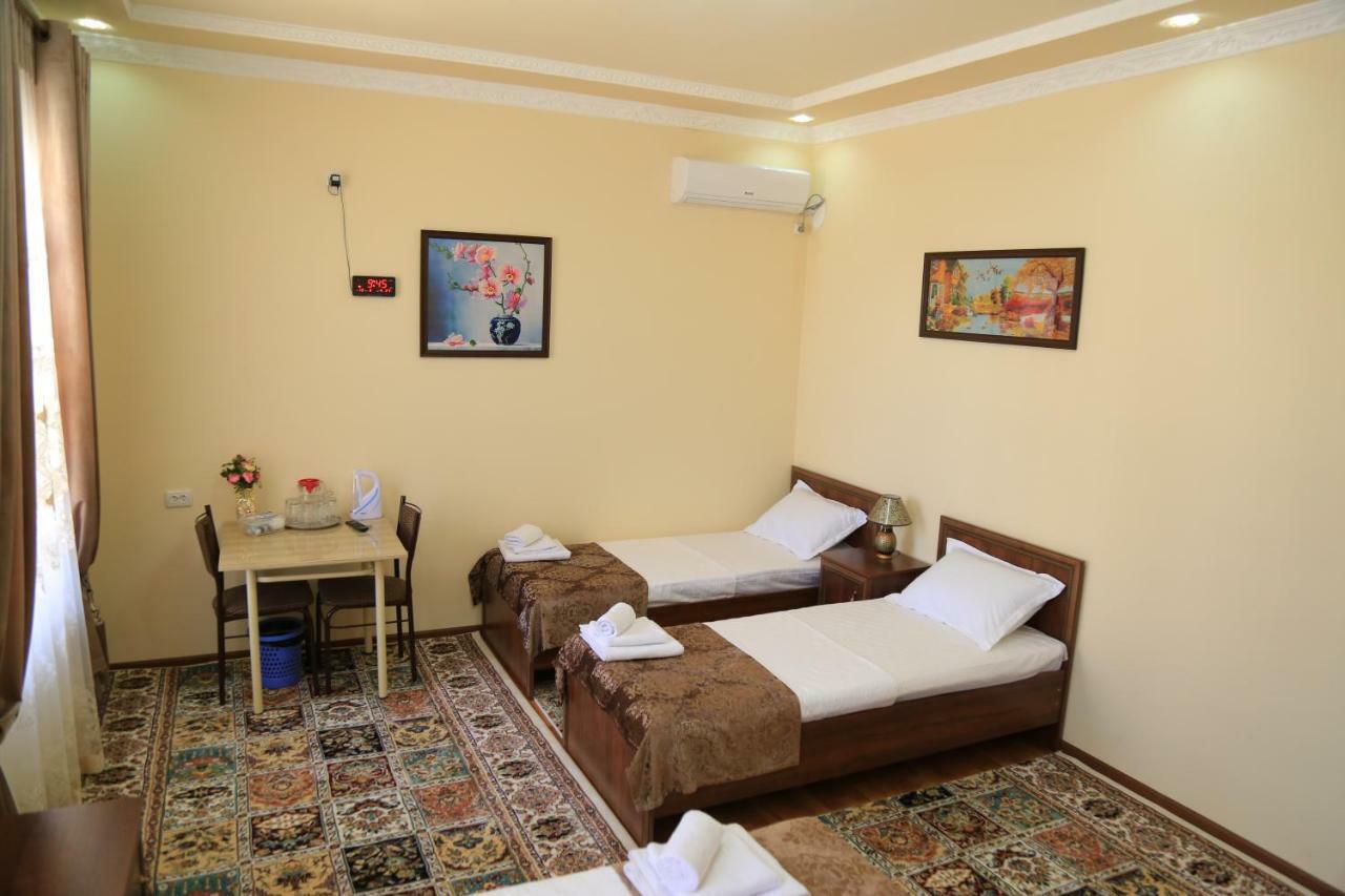 Nihol Hotel Samarkand Exterior photo